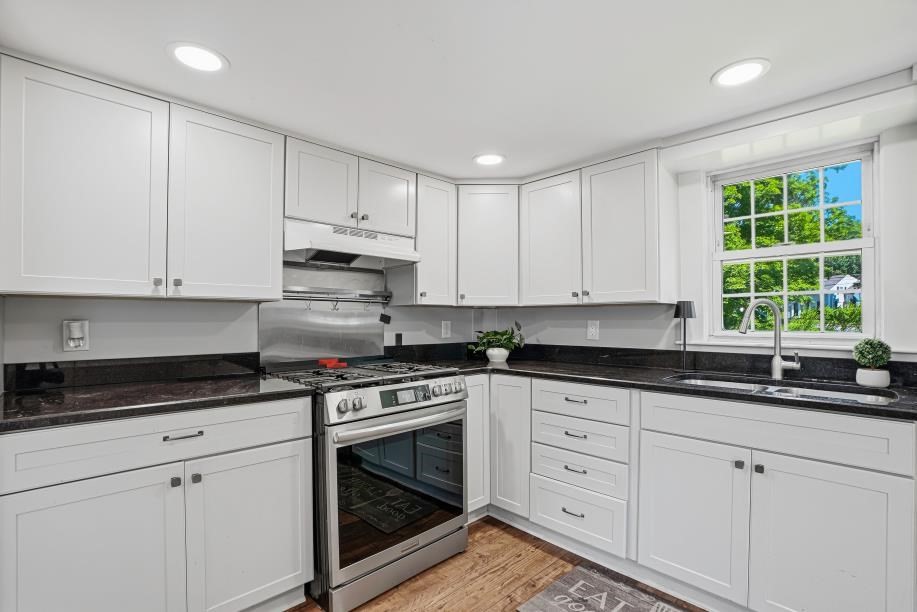 5 Pleasant St