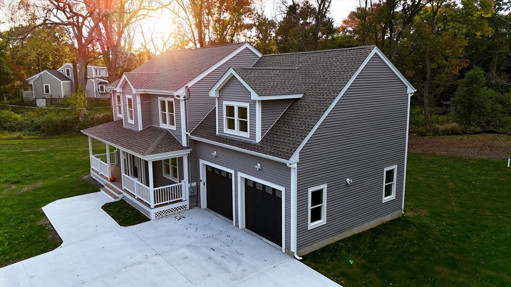 14 Washburn Rd