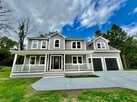 14 Washburn Rd