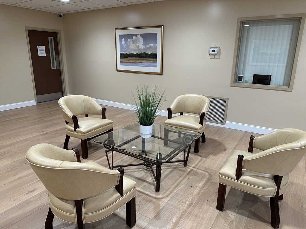 12 Chancery Ct 205