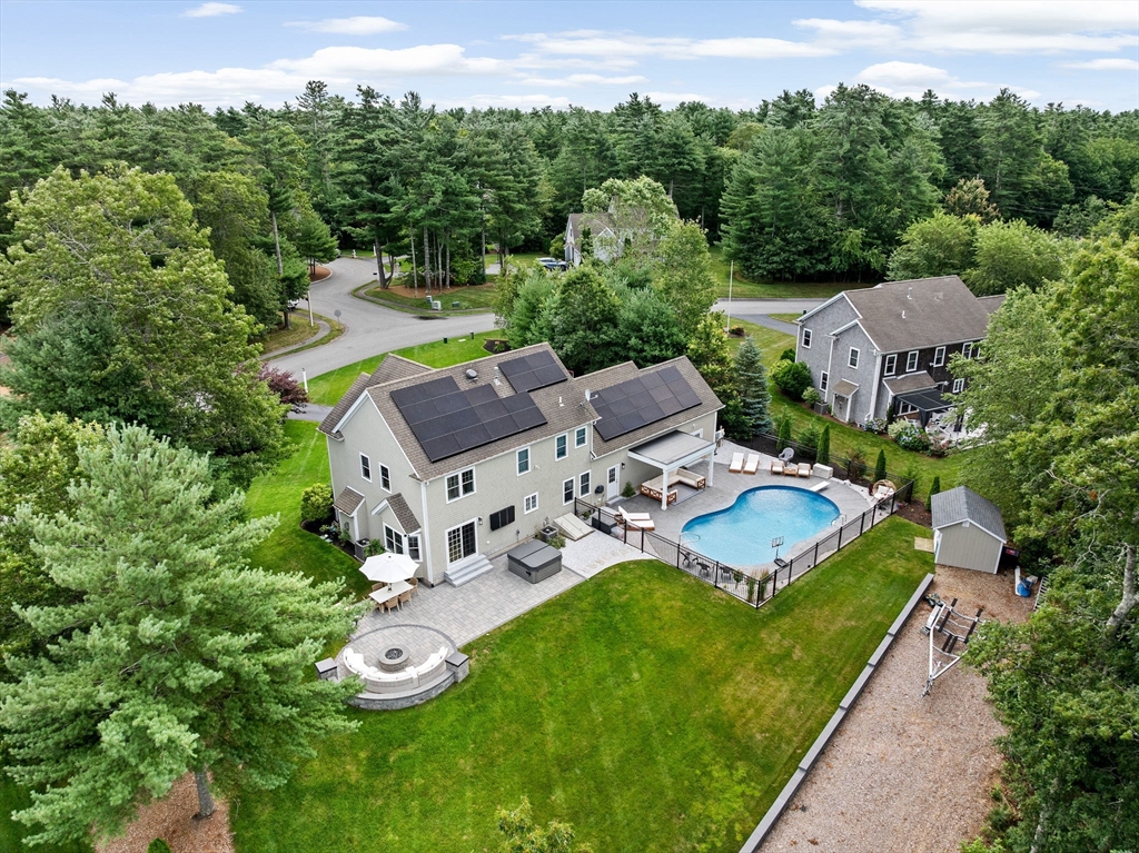 22 Redtail Ln