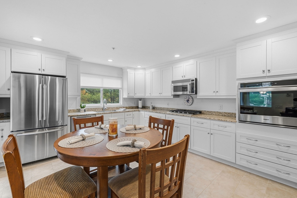 1804 Old Bridge Ln 1804