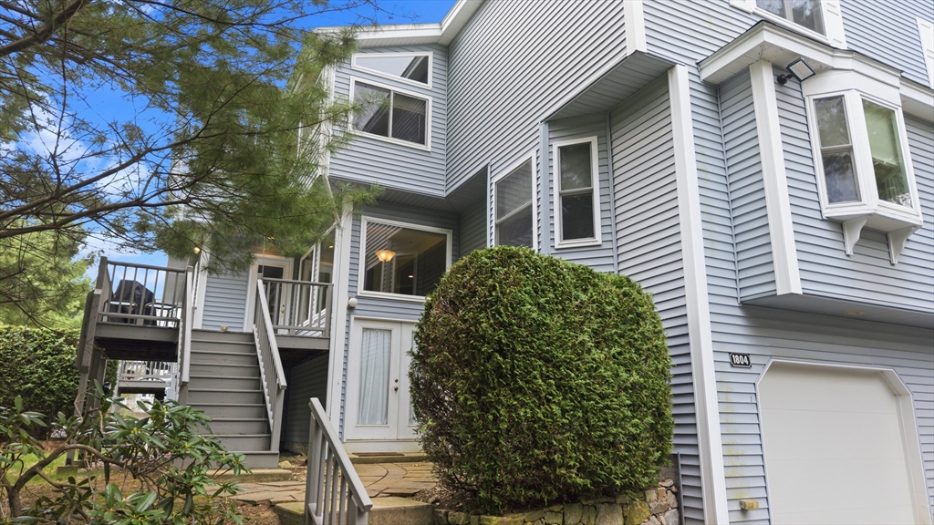 1804 Old Bridge Ln 1804