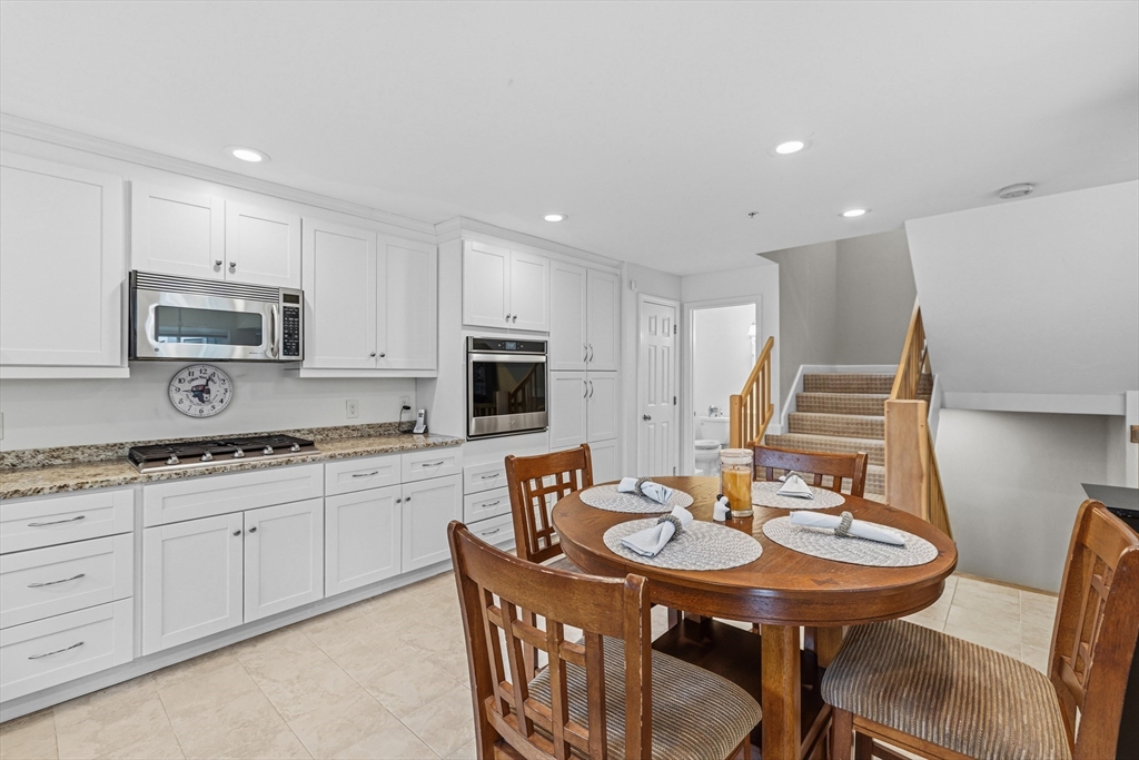 1804 Old Bridge Ln 1804