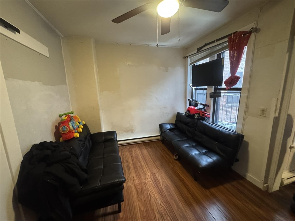 205 Endicott St 2