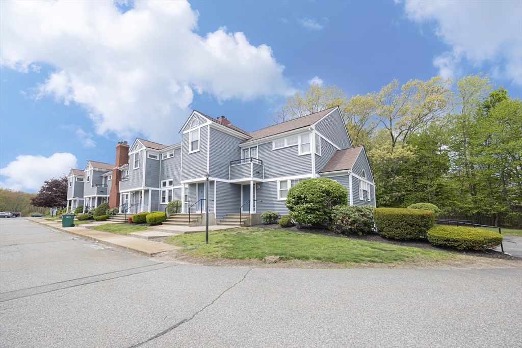 501 Auburn St 303