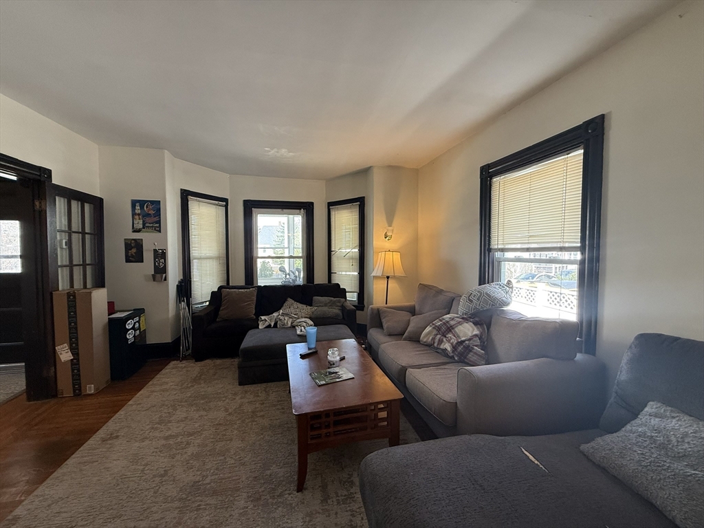 4 Barstow St, Boston, MA Photo #7