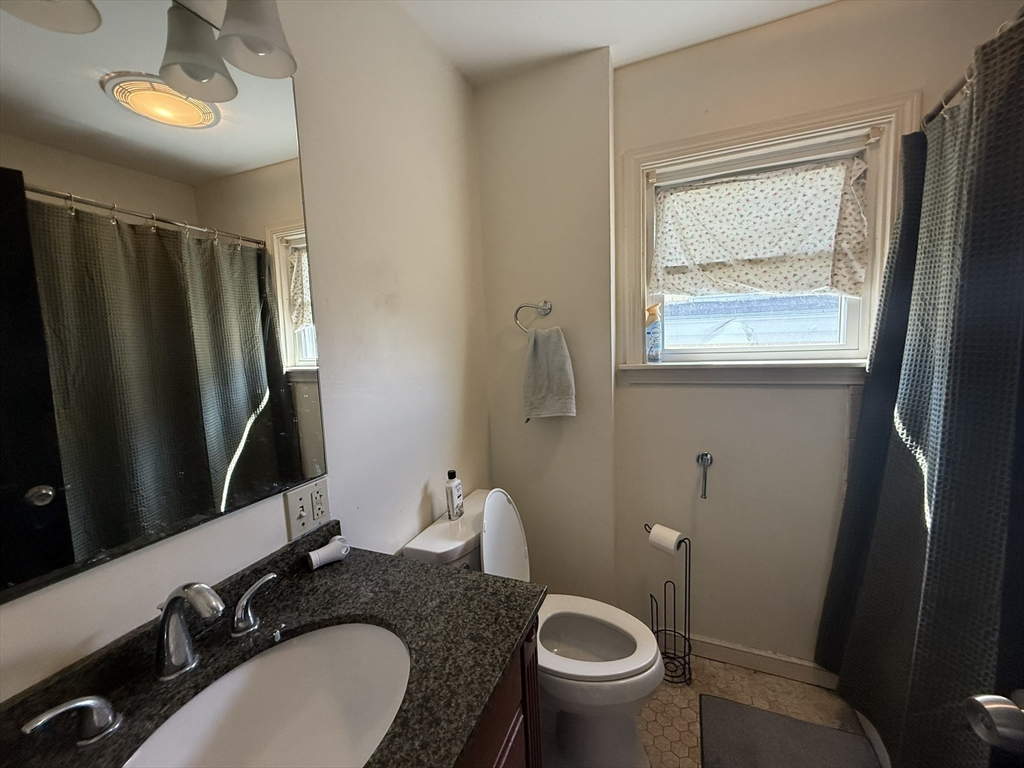 4 Barstow St, Boston, MA Photo #11