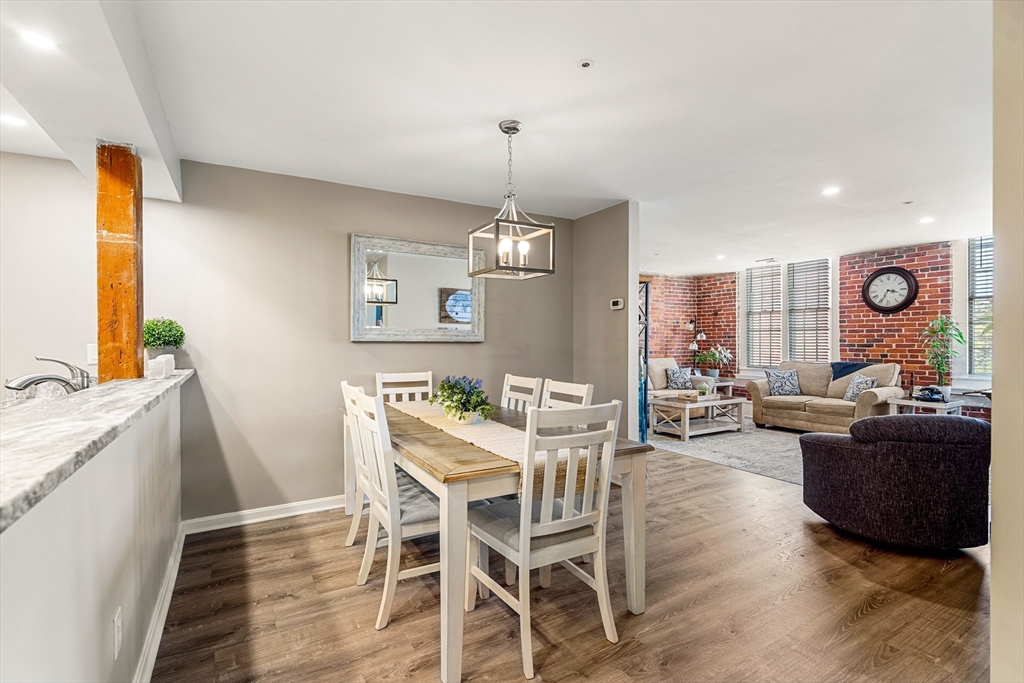 148 Main St O506