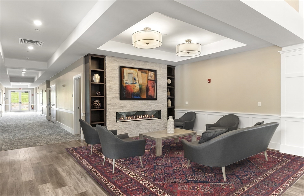 Westborough, Massachusetts 01581, United States, 1 Bedroom Bedrooms, ,1 BathroomBathrooms,Residential,Active,255736