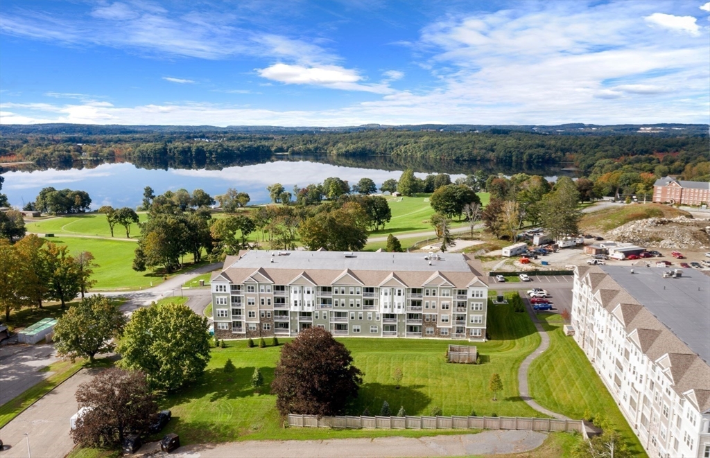 Westborough, Massachusetts 01581, United States, 1 Bedroom Bedrooms, ,1 BathroomBathrooms,Residential,Active,255736