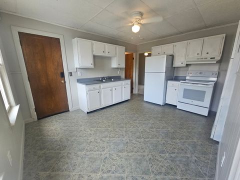 Photo of 28 Barre St #2, Fall River, MA 02720 (MLS # 73503741)