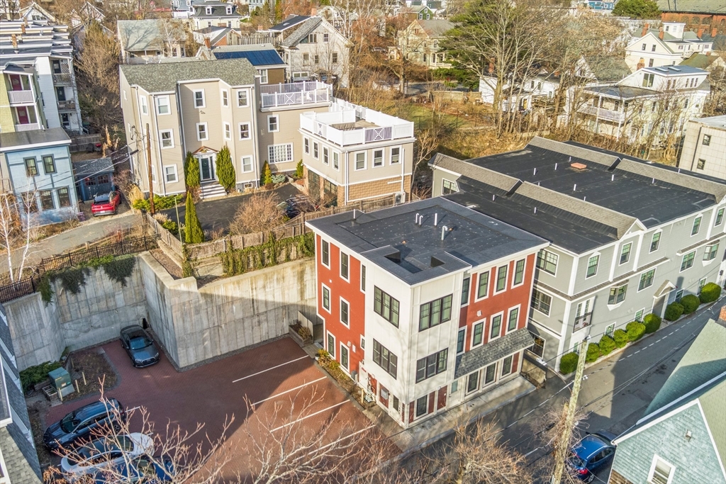 51 Pitman St 1B