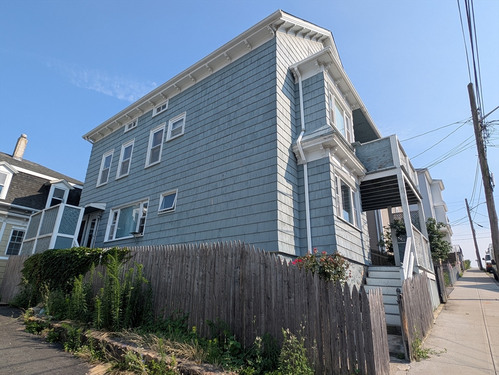 340 Fountain St
