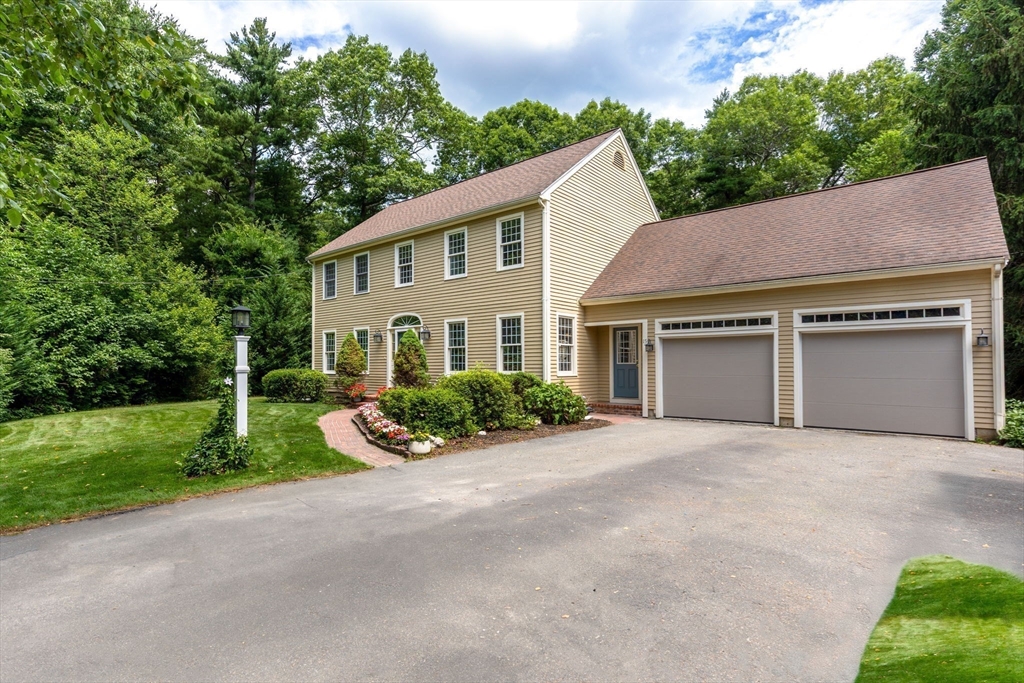 15 Deerfield Dr