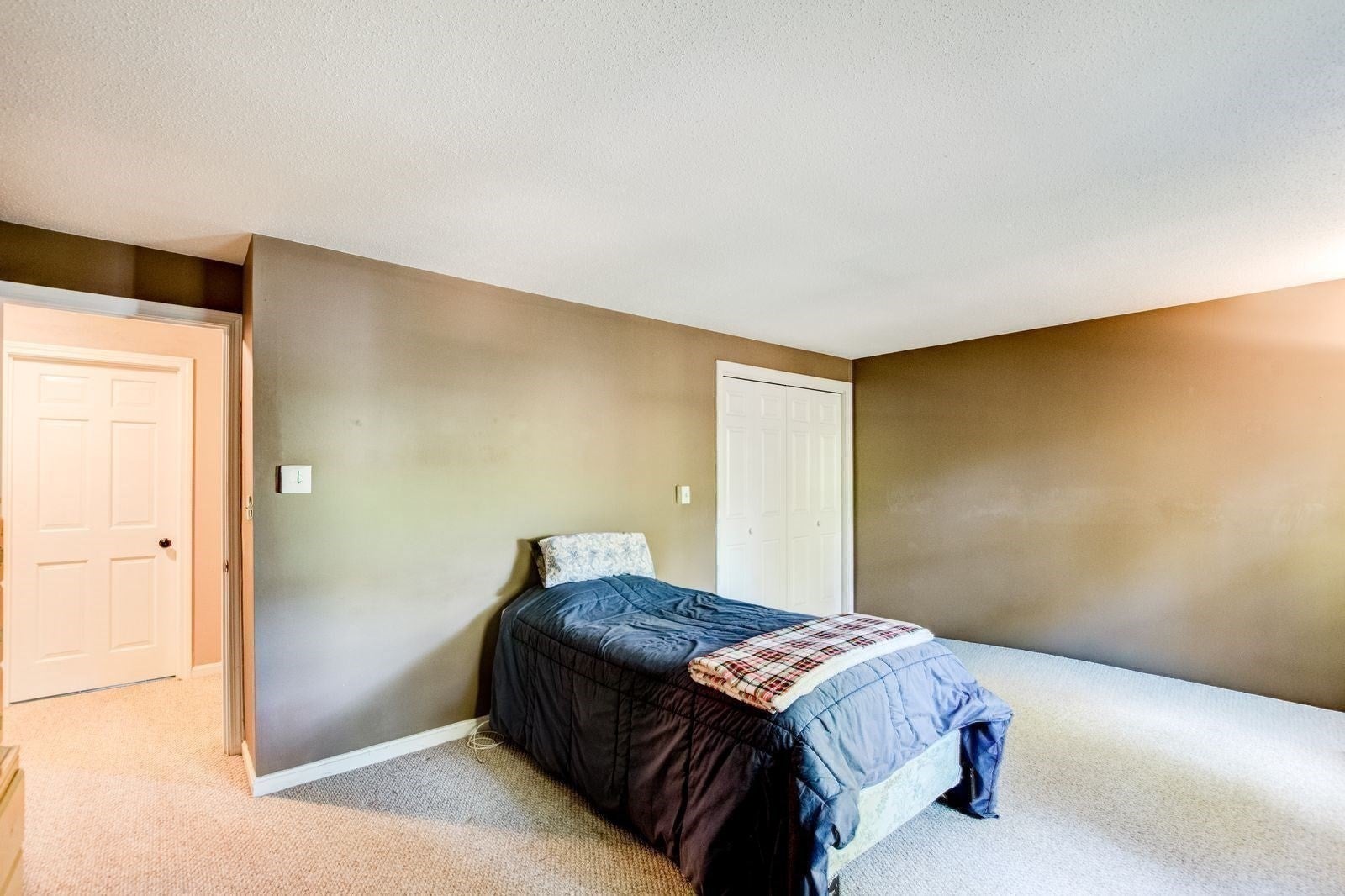 46 Country Road, Lunenburg, MA, 46 Country Road, Lunenburg, MA Photo #29