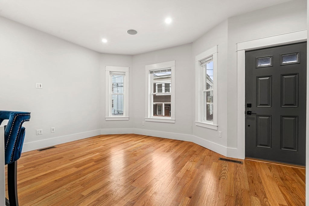 50 Cottage St 1