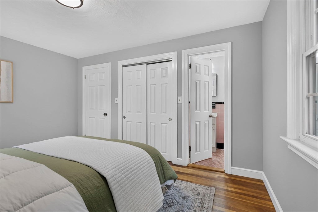 25 Gray Ter, Bedford, MA Photo #26