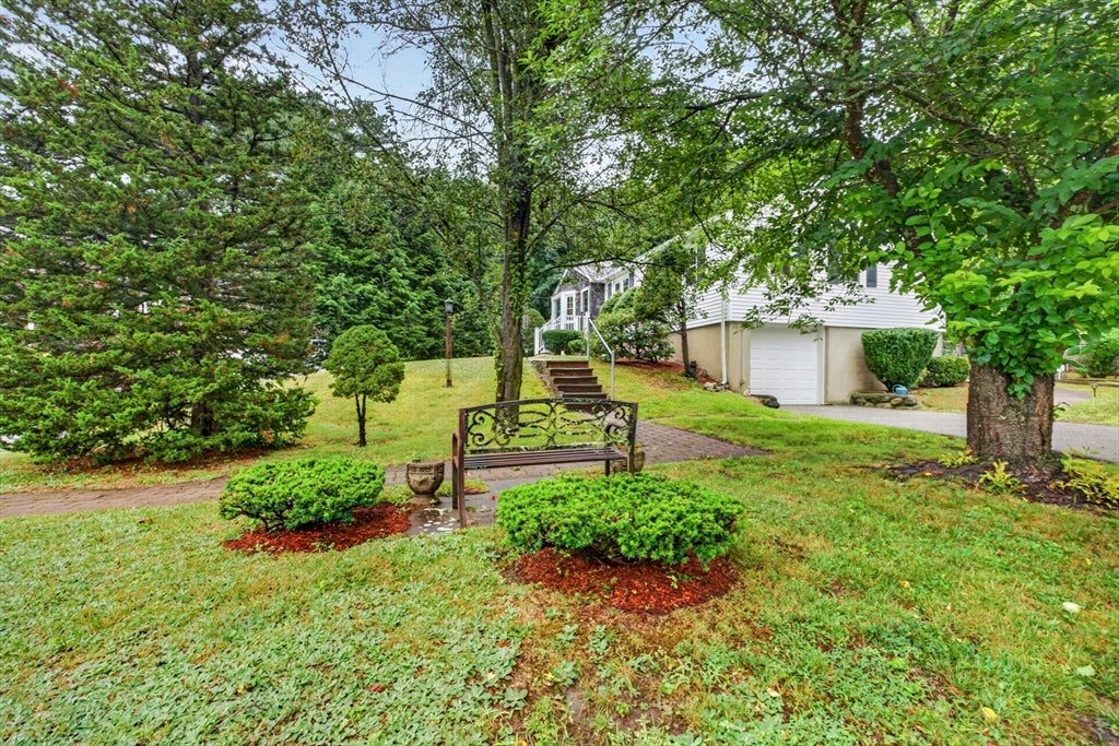 25 Gray Ter, Bedford, MA Photo #37
