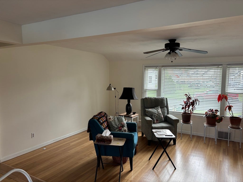 16 Kaveney St, Chicopee, MA Photo #15