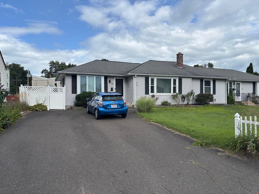 16 Kaveney St, Chicopee, MA Photo #2