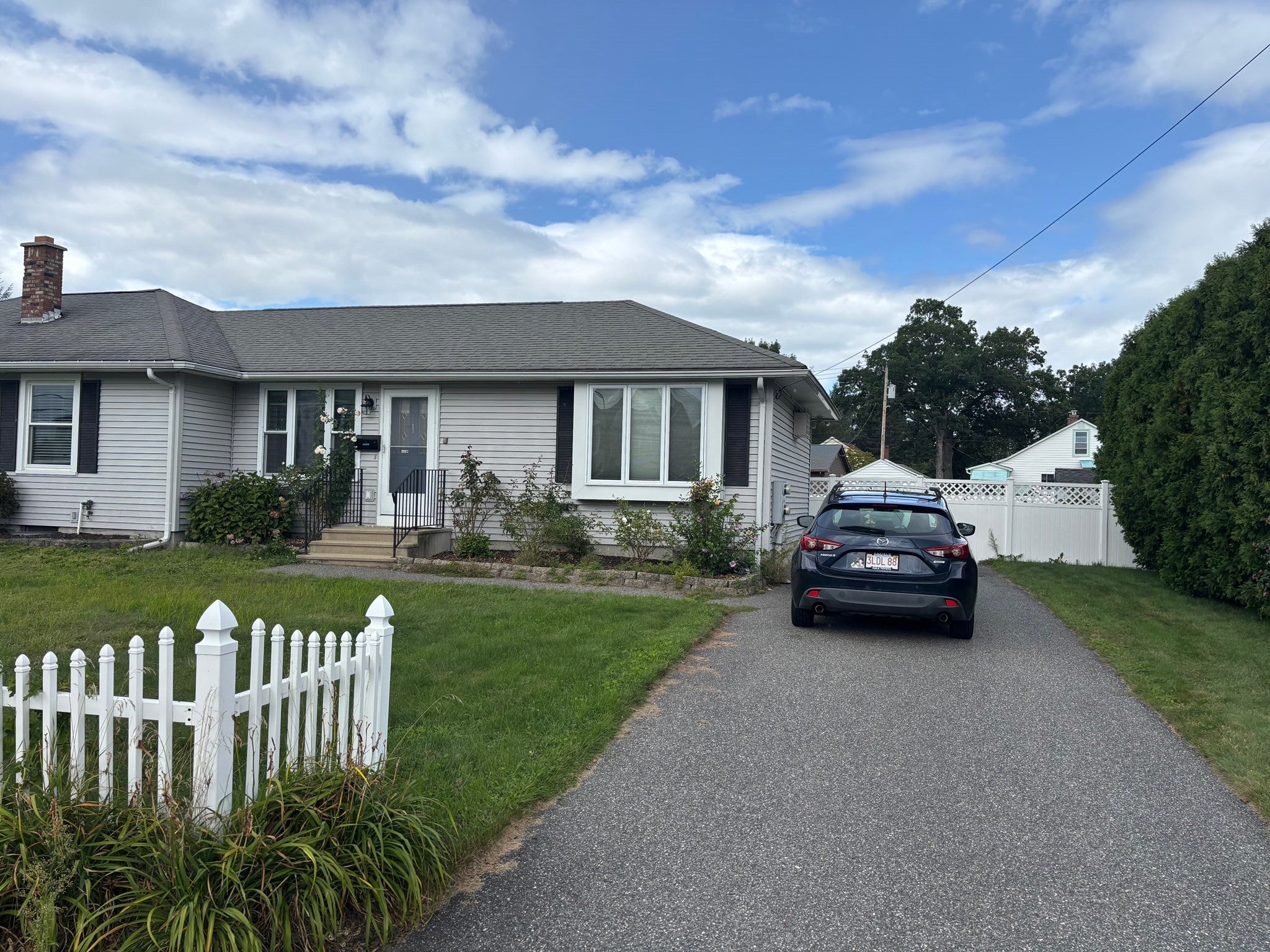 16 Kaveney St