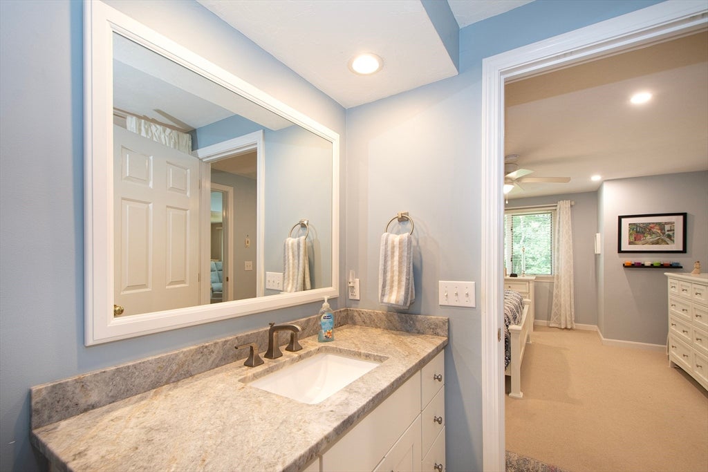51 Portside Dr #51, Mashpee, MA, 51 Portside Dr #51, Mashpee, MA Photo #21