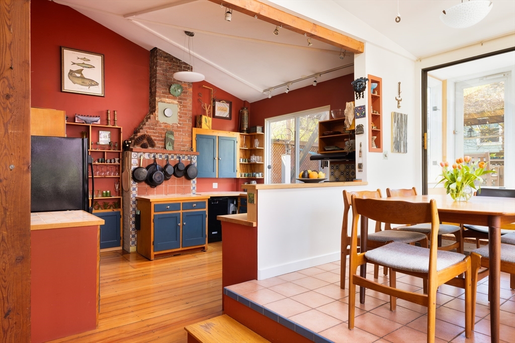 135 Langley Rd 135
