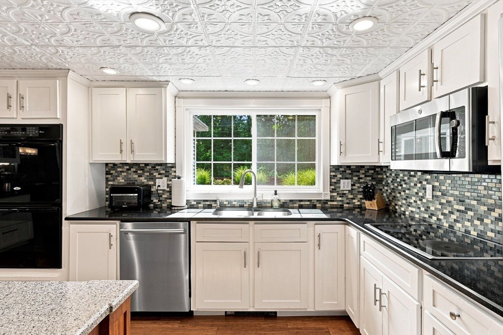 61 Breakneck Rd, Sturbridge, MA, 61 Breakneck Rd, Sturbridge, MA Photo #13