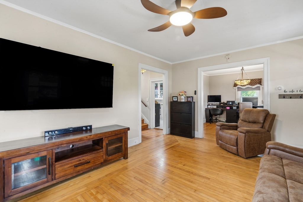 48 Thelma Ave, Somerset, MA Photo #6