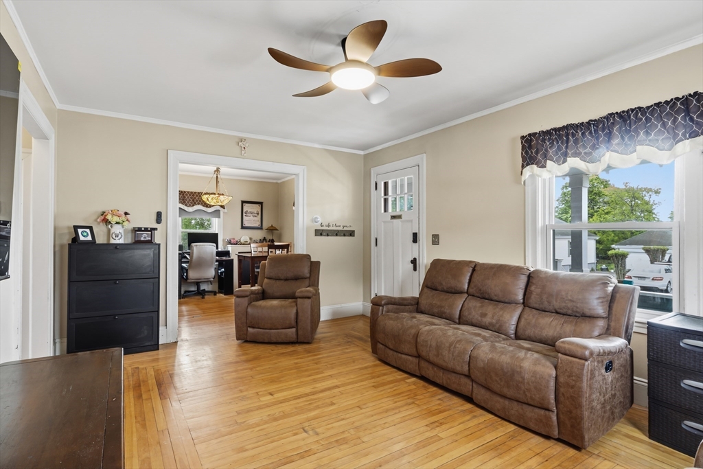 48 Thelma Ave, Somerset, MA Photo #7