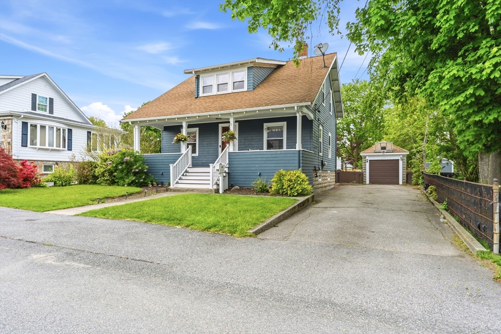 48 Thelma Ave, Somerset, MA Photo #2