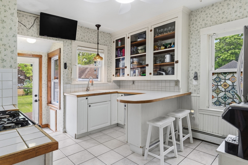 48 Thelma Ave, Somerset, MA Photo #16