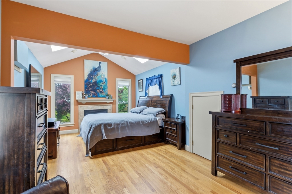 48 Thelma Ave, Somerset, MA Photo #12