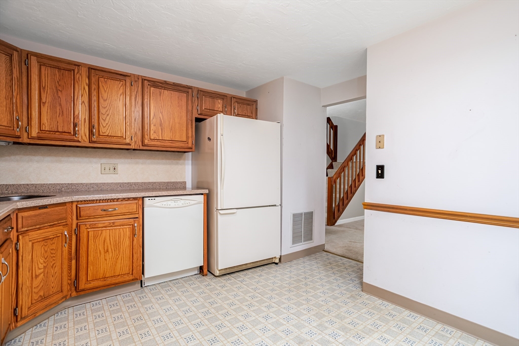 921 Ridgefield Cir C