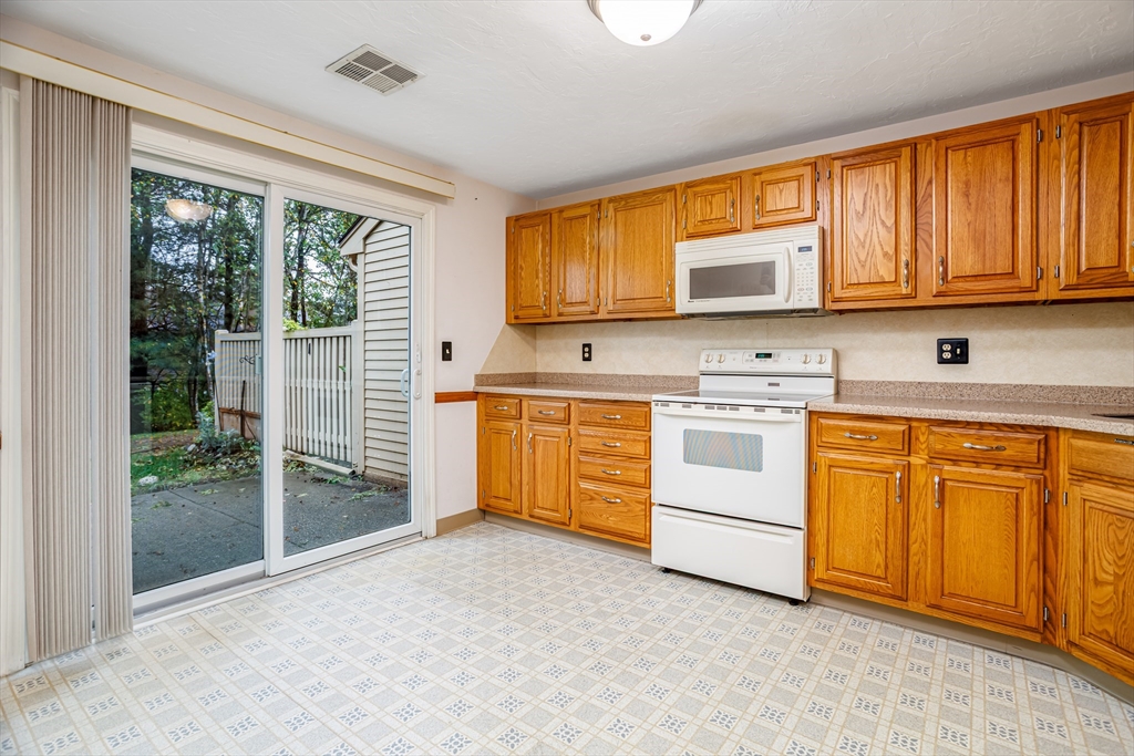 921 Ridgefield Cir C