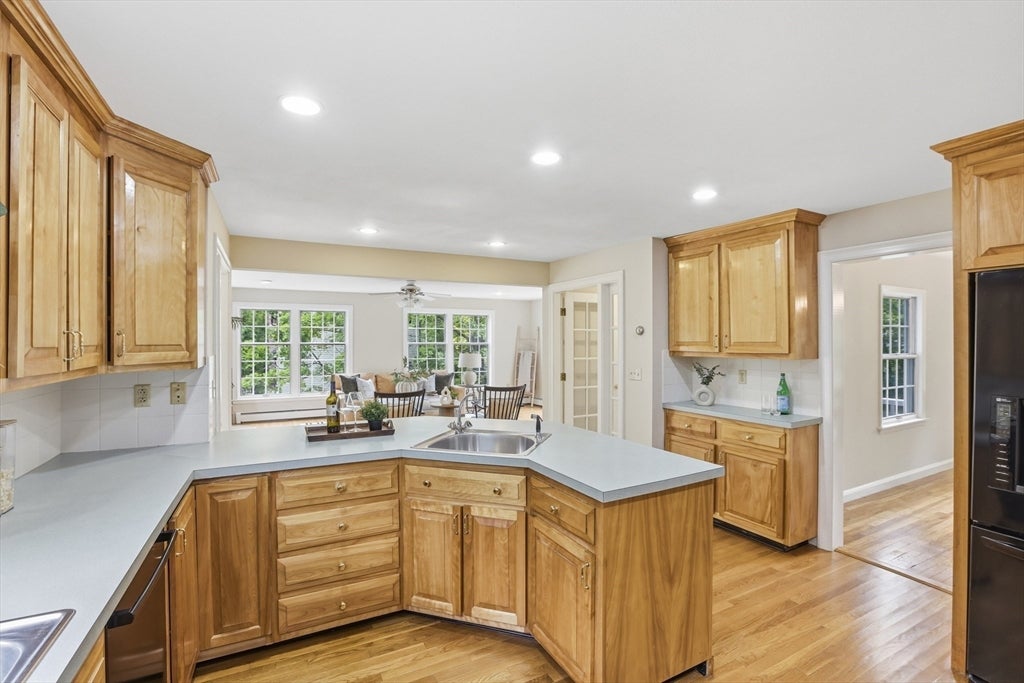 106 Concord Rd, Bedford, MA, 106 Concord Rd, Bedford, MA Photo #7