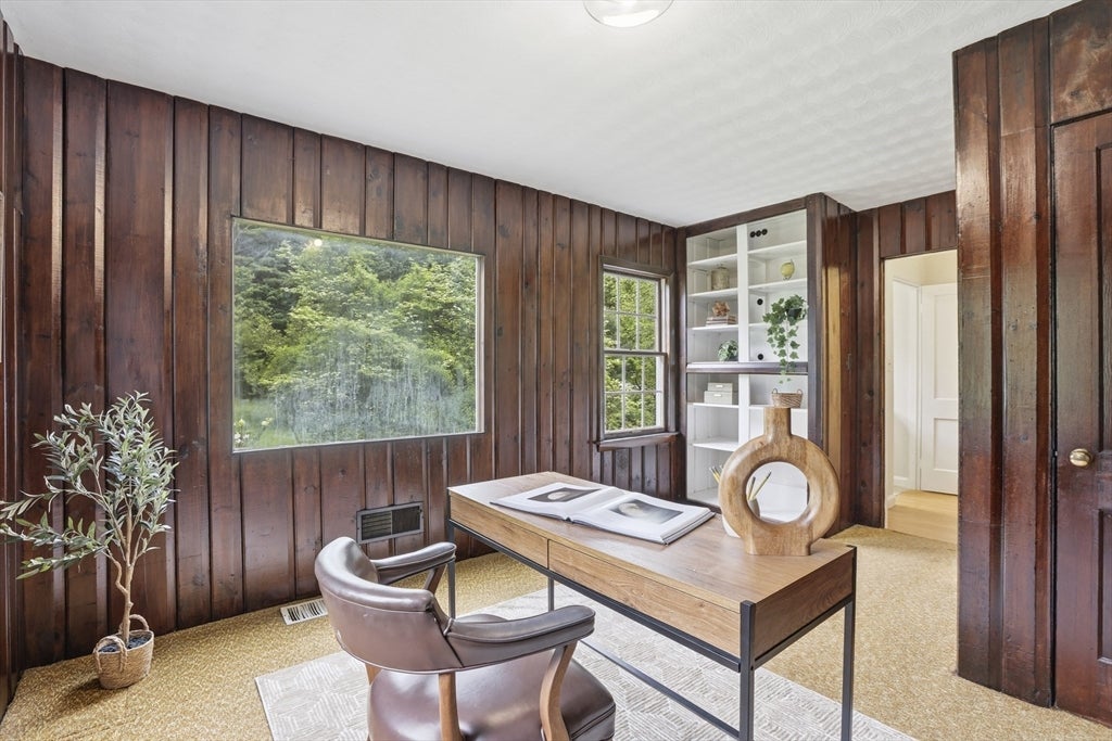 106 Concord Rd, Bedford, MA, 106 Concord Rd, Bedford, MA Photo #14
