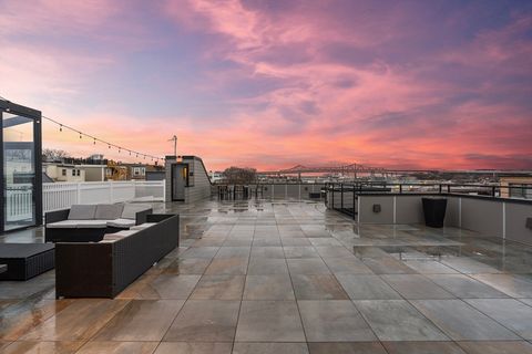 101 Condor St 301 Boston MA 02128