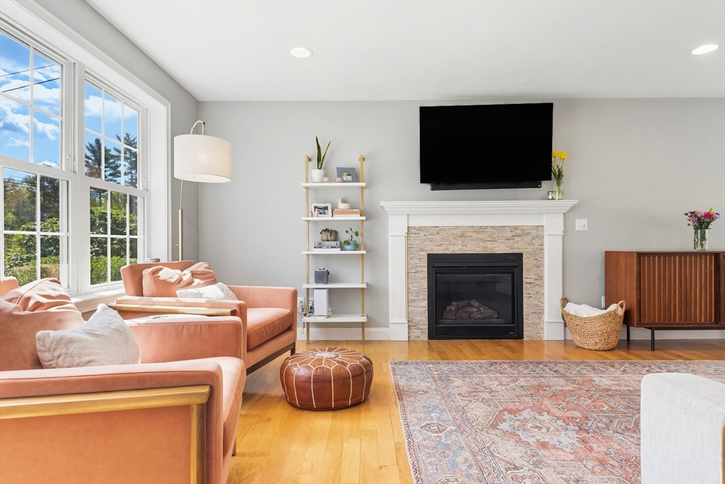 372 Franklin St, Mansfield, MA, 372 Franklin St, Mansfield, MA Photo #3