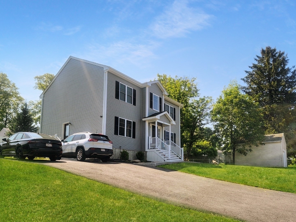 391 Gibbs St