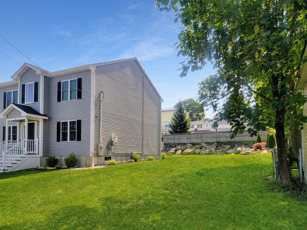 391 Gibbs St