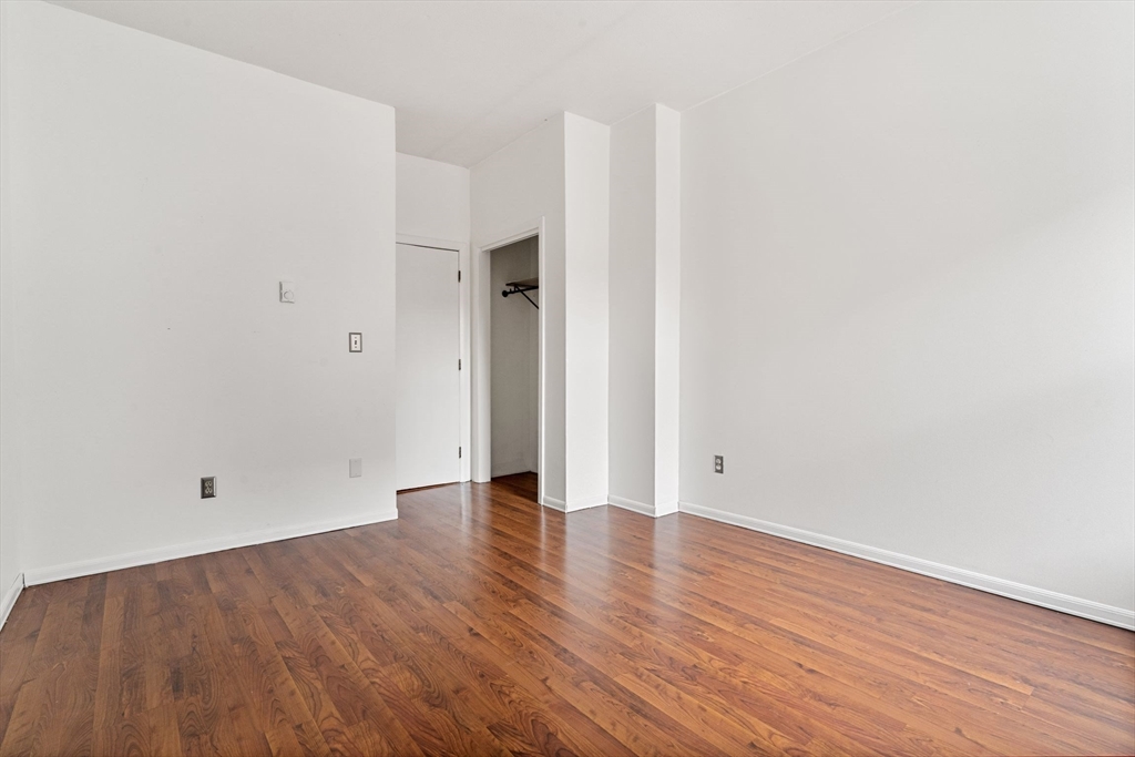 67 Frankfort Street 202
