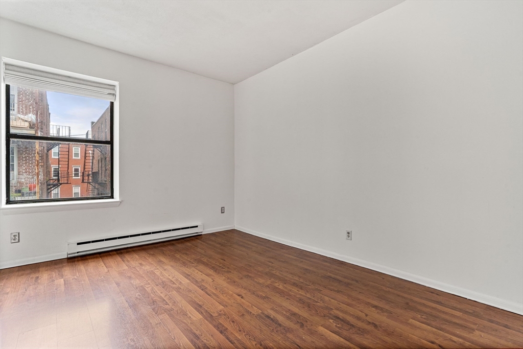 67 Frankfort Street 202