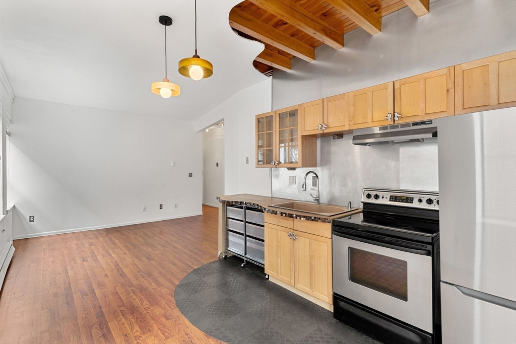 67 Frankfort Street 202