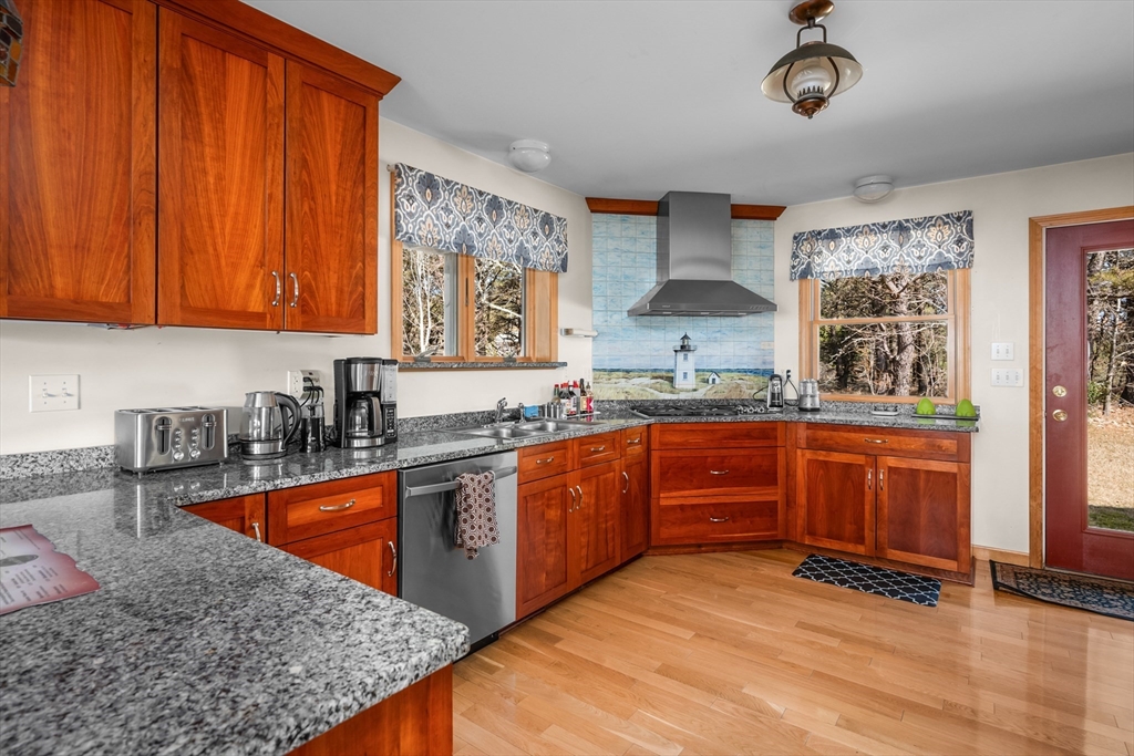 9 Priest Rd