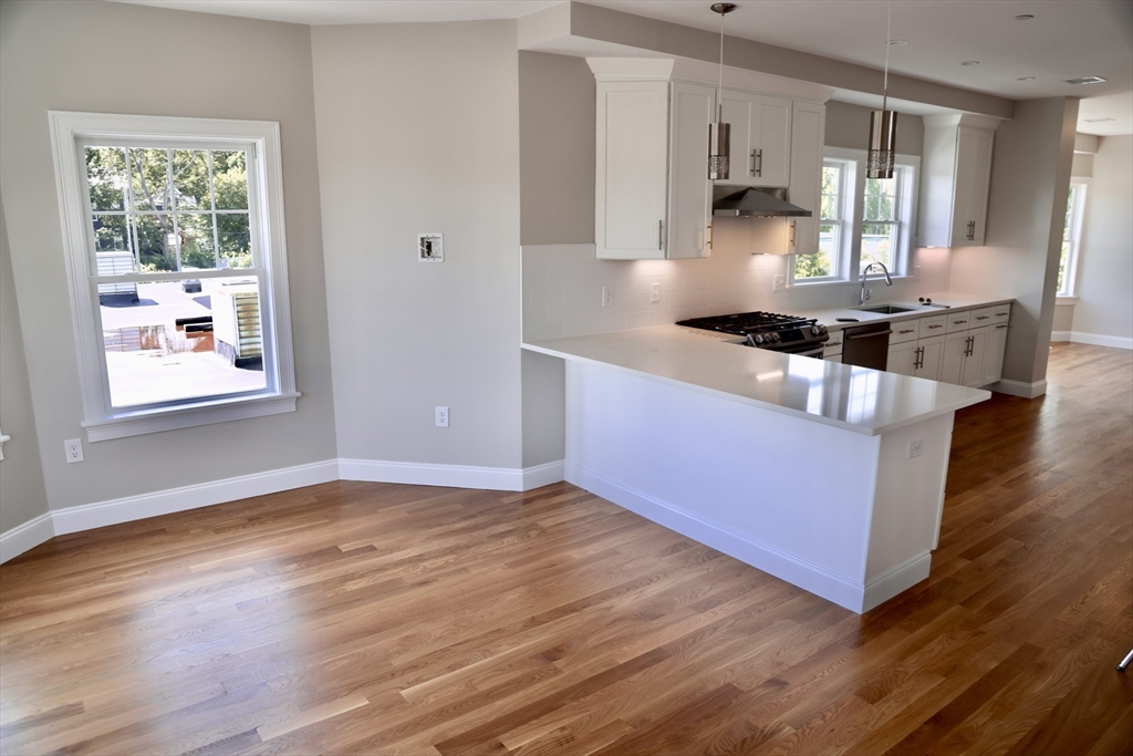 35 Chestnut St 1