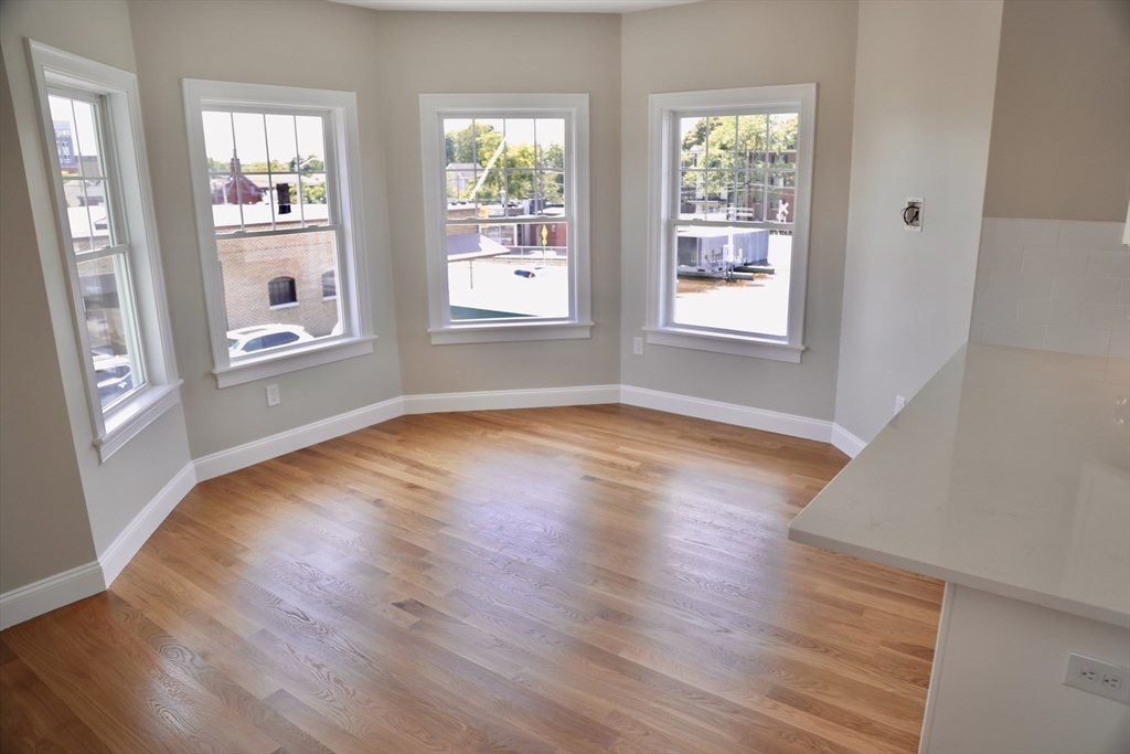 35 Chestnut St 1