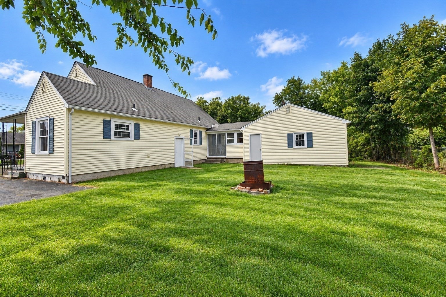 67 Temby St, Springfield, MA, 67 Temby St, Springfield, MA Photo #24