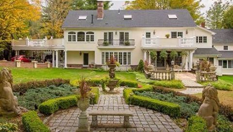 87 East Holland Road Brimfield MA 01566